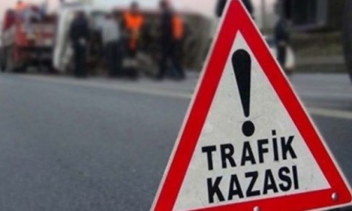 Urfa’da otomobil ile traktör çarpıştı! Yaralılar var