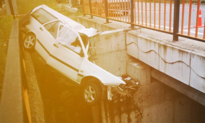 Balıkesir’de tatil yolunda katliam gibi kaza… Aynı aileden 6 kişi hayatını kaybetti