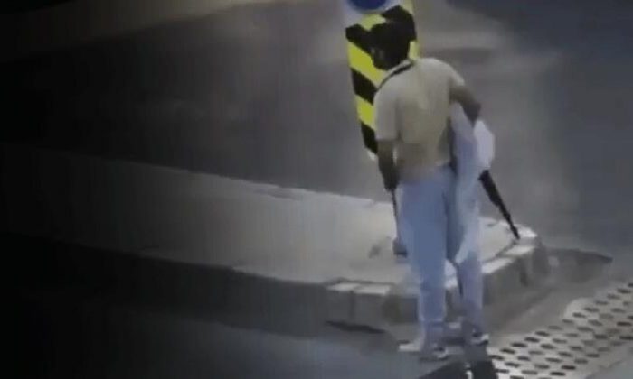 İzmir’de cadde ortasında şaşırtan görüntü