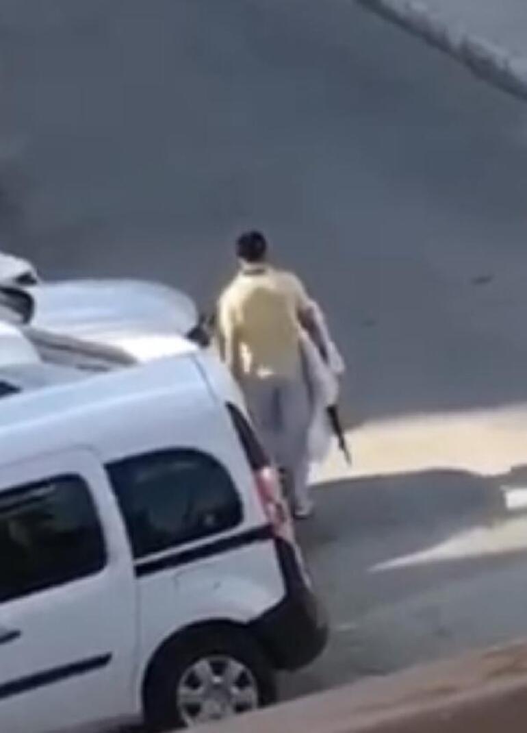 İzmirde cadde ortasında şaşırtan görüntü