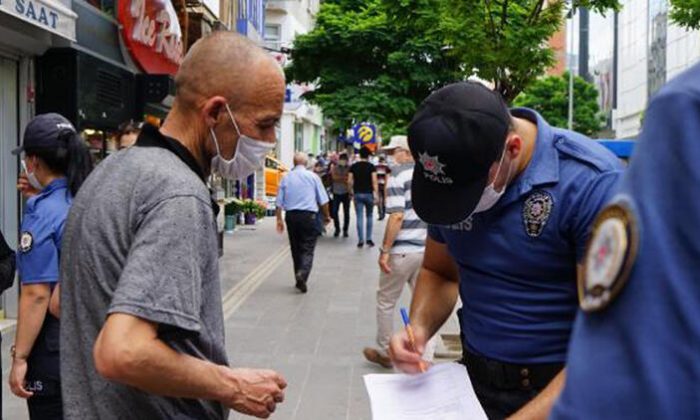 Kırıkkale’de polisten ‘maske’ denetimi