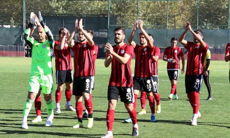 Karaköprü Belediyespor maçtan galibiyetle ayrıldı